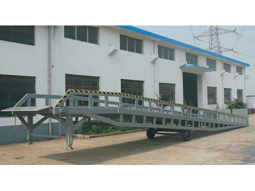 移動式液壓登車橋